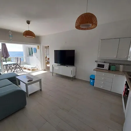 Beachview Oriental Design Experience Callao Salvaje